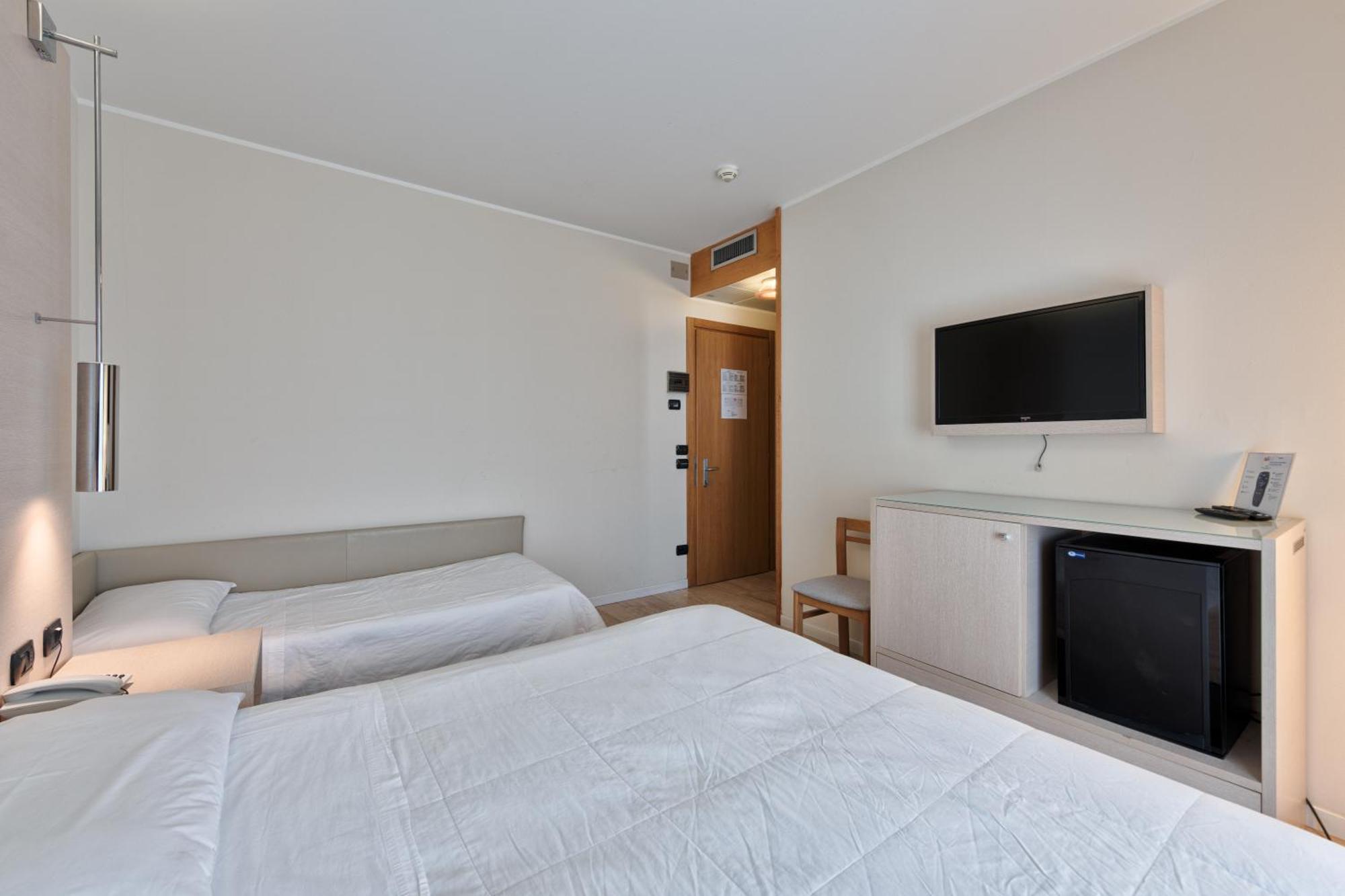 Hotel Columbus Lignano Sabbiadoro Dış mekan fotoğraf